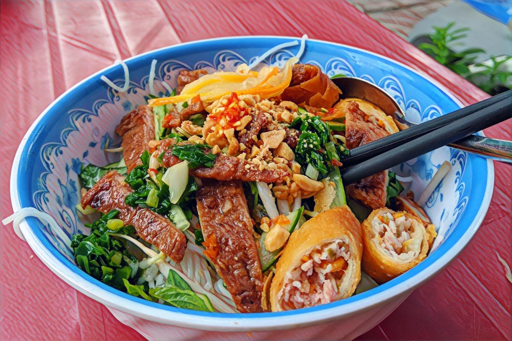 Read more about the article The Expat’s Guide To Eating In Saigon (Ho Chi Minh City)