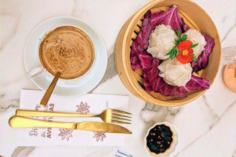 Read more about the article The Best Restaurants, Bars, & Cafes in Vitória, Espírito Santo, Brazil